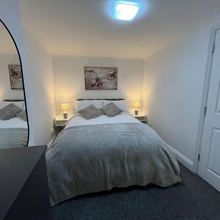 Апартаменти Modern & Stylish Haven In Heart Of Лондон Екстер'єр фото