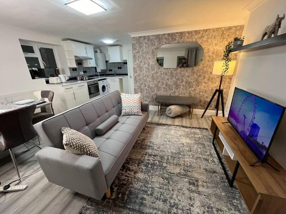 Апартаменти Modern & Stylish Haven In Heart Of Лондон Екстер'єр фото